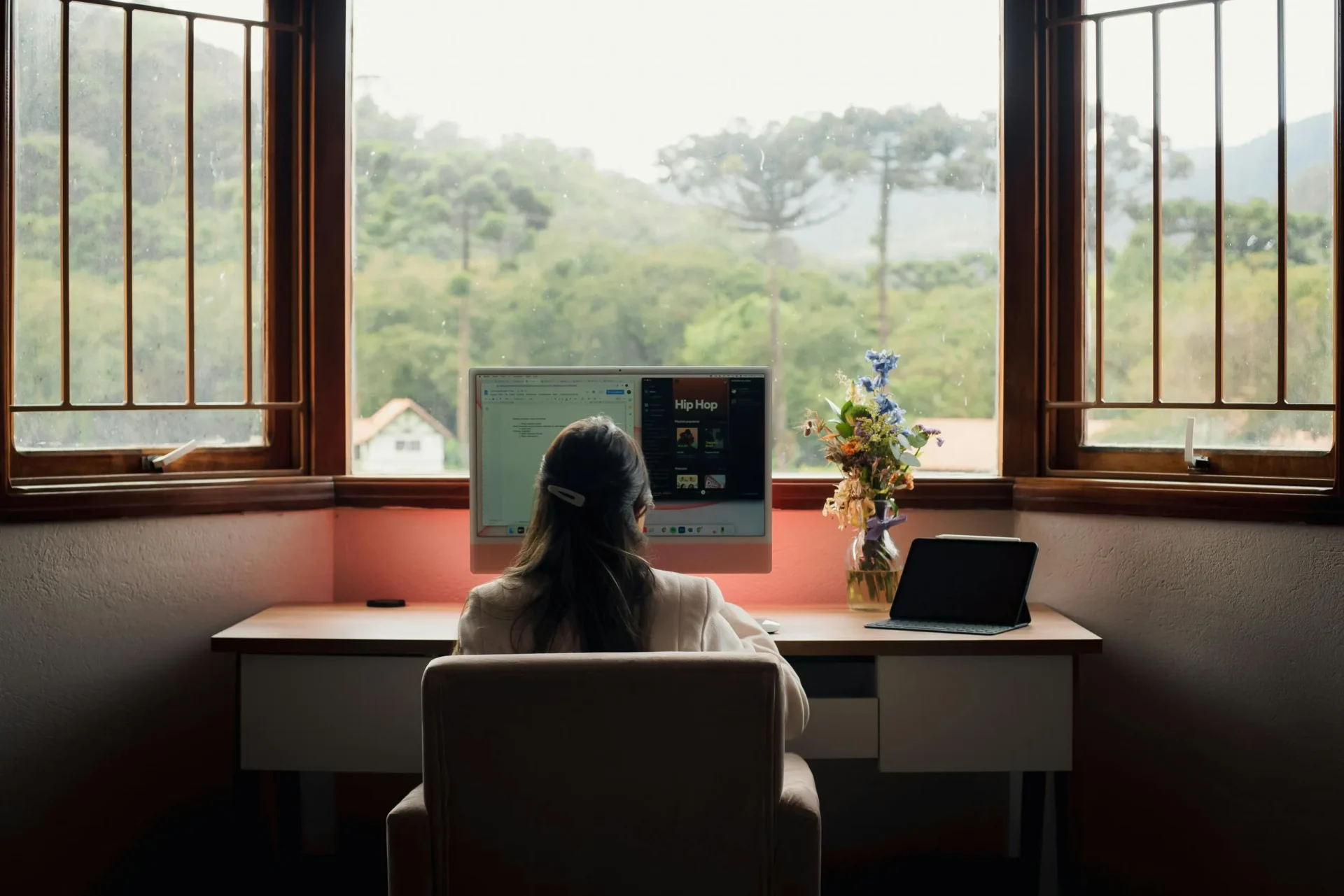 focus window productivity workspace with natural light
