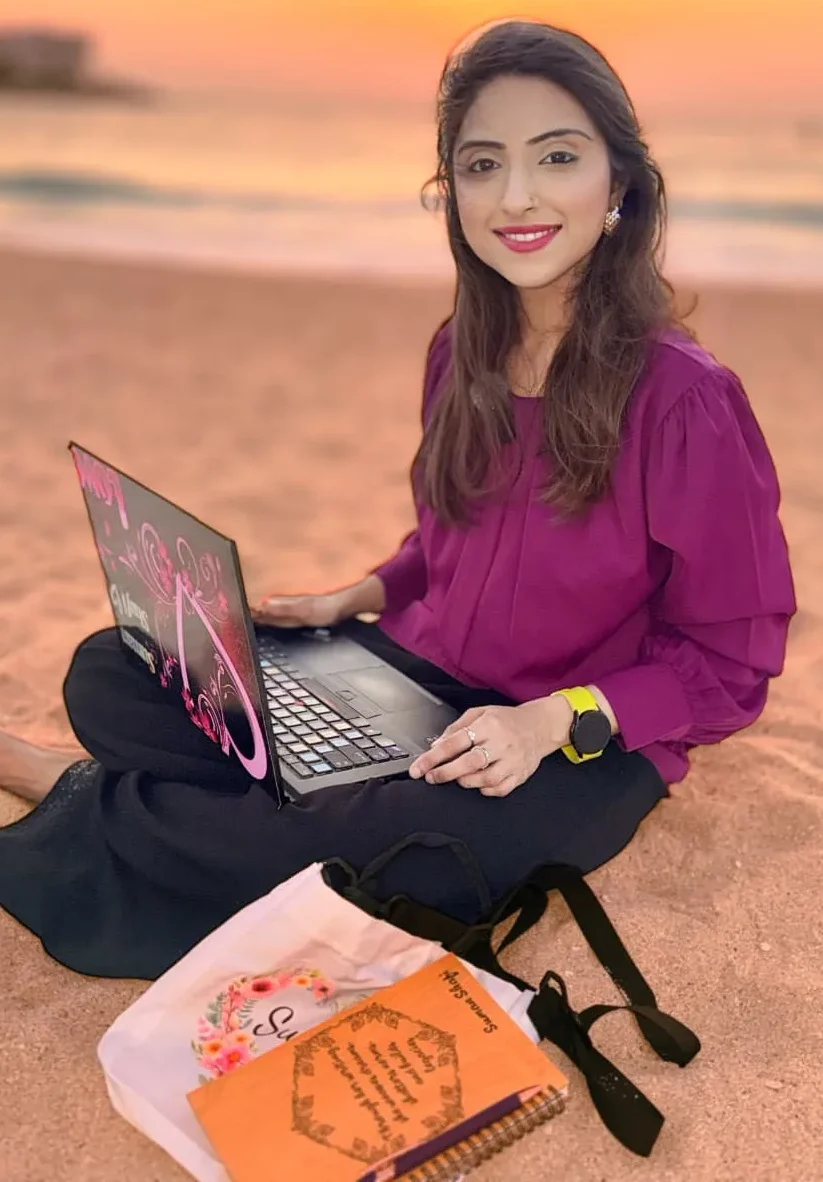 Suman Shafi, contact writer and editor exploring reflections through words & works.